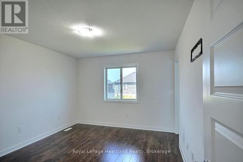 371 Beech Street, Lucan Biddulph (Lucan), ON - Indoor Photo Showing Other Room