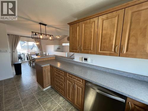 5201 Hallmark Crescent, Fort Nelson, BC - Indoor Photo Showing Kitchen
