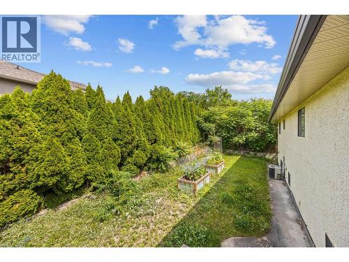 Space behind home - 1584 Highway 33 E, Kelowna, BC - Outdoor