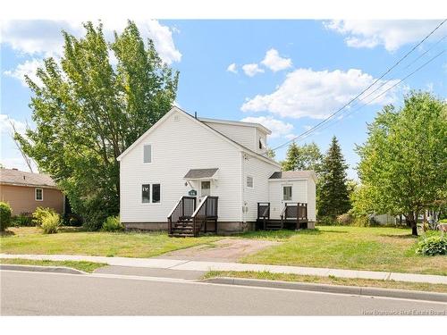 156 First AVE  Moncton, NB E1C 7X5