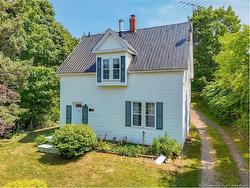 51 Main ST  Stanley, NB E3B 1A7