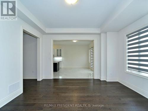 210 Mckean Drive, Whitchurch-Stouffville, ON - Indoor Photo Showing Other Room