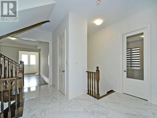 210 Mckean Drive, Whitchurch-Stouffville, ON - Indoor Photo Showing Other Room
