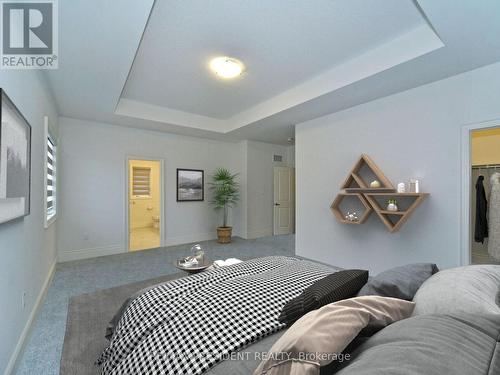 210 Mckean Drive, Whitchurch-Stouffville, ON - Indoor Photo Showing Bedroom