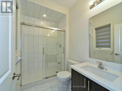210 Mckean Drive, Whitchurch-Stouffville, ON - Indoor Photo Showing Bathroom
