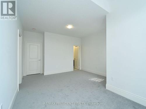 210 Mckean Drive, Whitchurch-Stouffville, ON - Indoor Photo Showing Other Room