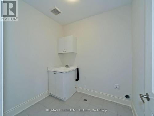 210 Mckean Drive, Whitchurch-Stouffville, ON - Indoor