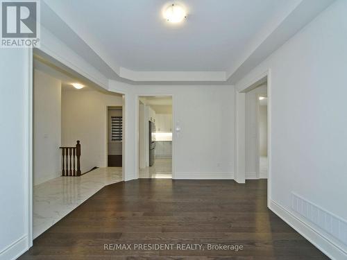 210 Mckean Drive, Whitchurch-Stouffville, ON - Indoor Photo Showing Other Room
