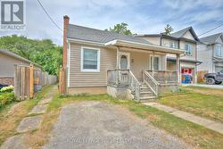8 WOODBURN AVENUE  St. Catharines (Oakdale), ON L2P 2W7