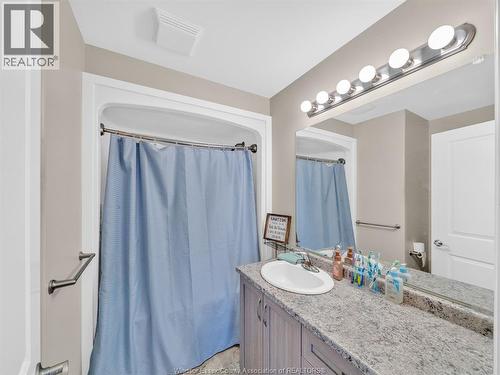404 Brown, Amherstburg, ON - Indoor Photo Showing Bathroom