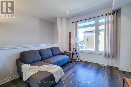 60 - 120 Court Drive, Brant, ON - Indoor Photo Showing Living Room