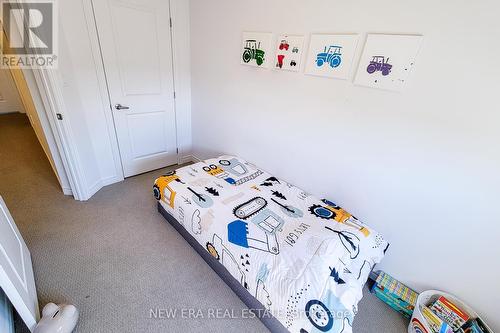 60 - 120 Court Drive, Brant, ON - Indoor Photo Showing Bedroom