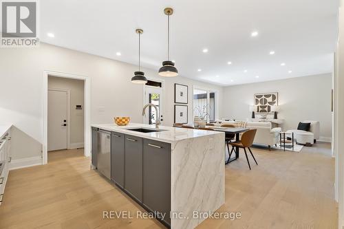 8 Accursi Crescent, Pelham (Fonthill), ON - Indoor Photo Showing Other Room