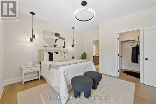 8 Accursi Crescent, Pelham (Fonthill), ON - Indoor Photo Showing Bedroom