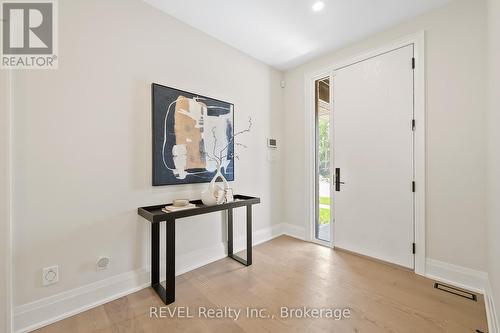 8 Accursi Crescent, Pelham (Fonthill), ON - Indoor Photo Showing Other Room