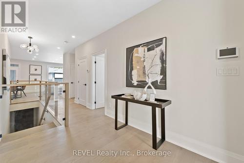 8 Accursi Crescent, Pelham (Fonthill), ON - Indoor Photo Showing Other Room