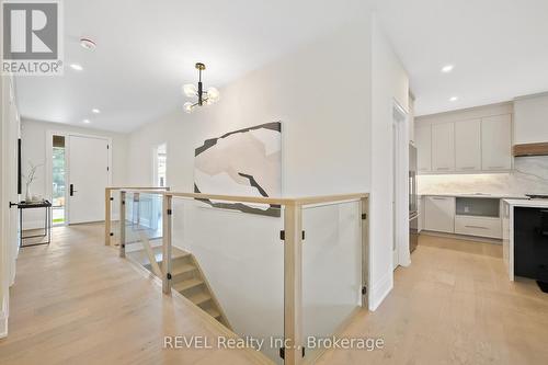 8 Accursi Crescent, Pelham (Fonthill), ON - Indoor Photo Showing Kitchen
