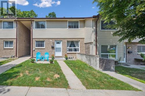 14 - 453 ALBERT STREET  Waterloo, ON N2L 5A7