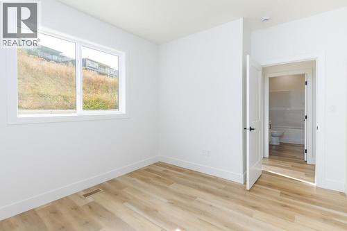 1160 16 Avenue Se, Salmon Arm, BC - Indoor Photo Showing Other Room