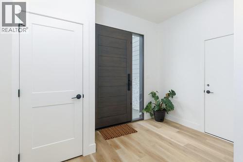 1160 16 Avenue Se, Salmon Arm, BC - Indoor Photo Showing Other Room