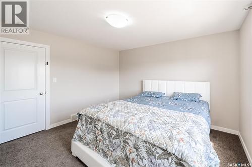 5500 Tutor Way, Regina, SK - Indoor Photo Showing Bedroom