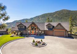 4495 Maxwell Road  Peachland, BC V0H 1X3