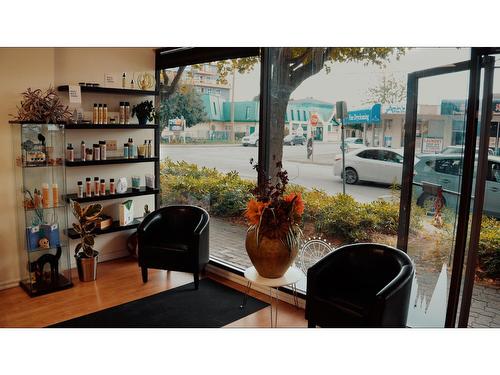 15239 Russell Avenue, White Rock, BC 