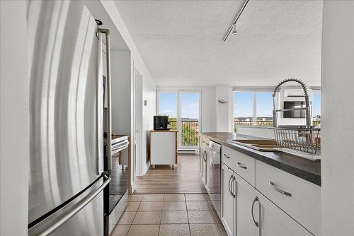 Cuisine - 605-760 Ch. Marie-Le Ber, Montréal (Verdun/Île-Des-Soeurs), QC - Indoor Photo Showing Kitchen