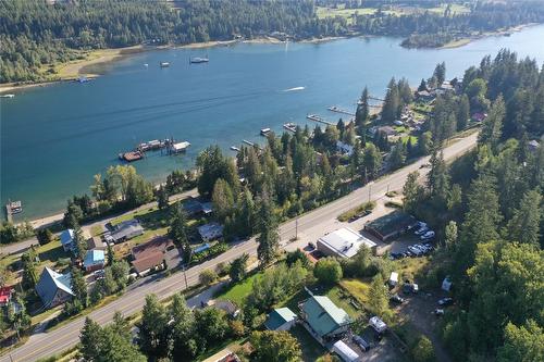 7699 3A Highway, Balfour, BC 