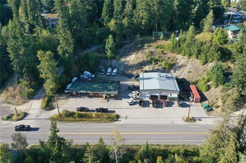 7699 3A Highway, Balfour, BC 