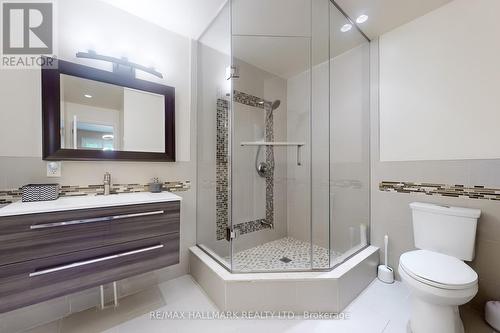 11 Loggers Trail, Whitchurch-Stouffville, ON - Indoor Photo Showing Bathroom