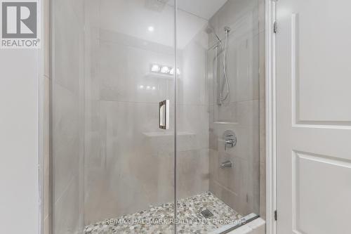 11 Loggers Trail, Whitchurch-Stouffville, ON - Indoor Photo Showing Bathroom