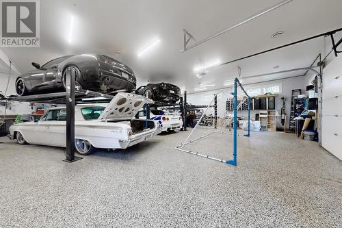 11 Loggers Trail, Whitchurch-Stouffville, ON - Indoor Photo Showing Garage