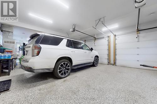 11 Loggers Trail, Whitchurch-Stouffville, ON - Indoor Photo Showing Garage