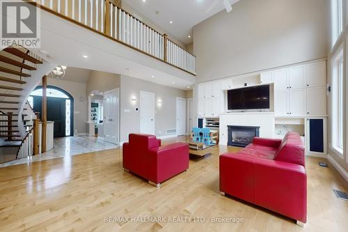 11 Loggers Trail, Whitchurch-Stouffville, ON - Indoor Photo Showing Living Room With Fireplace