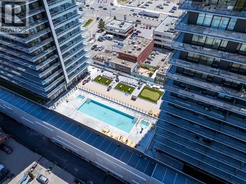 The Deck at Waterstreet consisting of luxury amenities - 238 Leon Avenue Unit# 2107, Kelowna, BC - Outdoor