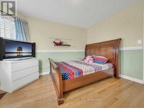 80 Sweetwood Circle, Brampton, ON - Indoor Photo Showing Bedroom