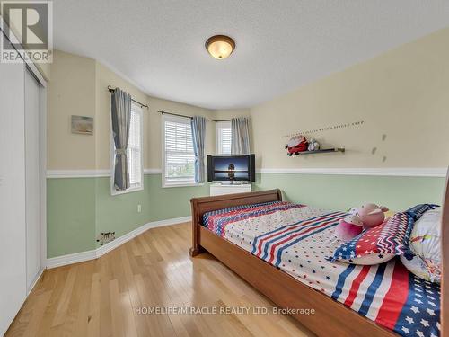 80 Sweetwood Circle, Brampton, ON - Indoor Photo Showing Bedroom