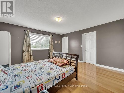 80 Sweetwood Circle, Brampton, ON - Indoor Photo Showing Bedroom