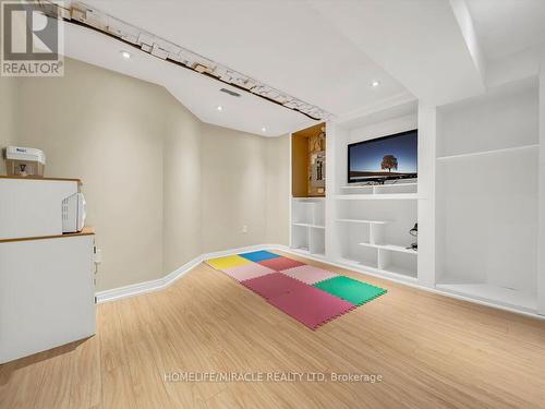 80 Sweetwood Circle, Brampton, ON - Indoor Photo Showing Other Room