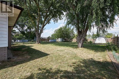 10776 Atwater Crescent, Windsor, ON - Outdoor