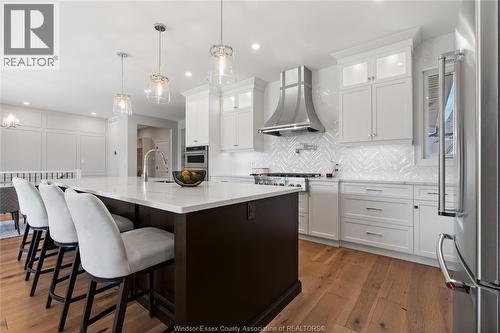 952 St. Jude Court, Windsor, ON - Indoor Photo Showing Kitchen With Upgraded Kitchen