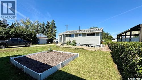 110 Stanley Street, Elbow, SK - Outdoor