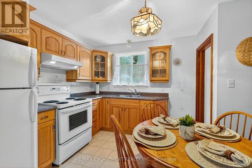 961 Danforth Avenue, Burlington, ON - Indoor