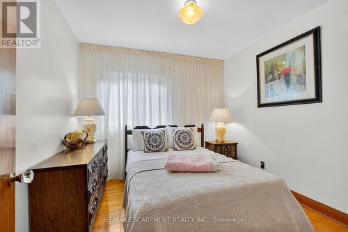 961 Danforth Avenue, Burlington, ON - Indoor Photo Showing Bedroom