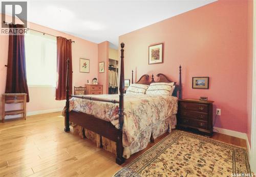 30 West Park Drive, Battleford, SK - Indoor Photo Showing Bedroom