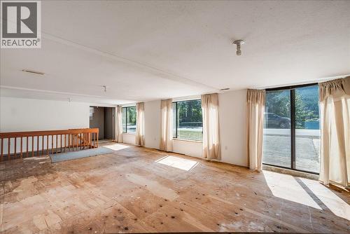 7691 Balfour Wharf Road, Balfour, BC - Indoor Photo Showing Other Room