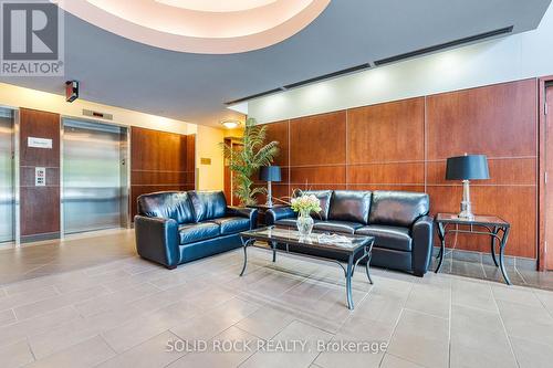 103 - 400 Romeo Street N, Stratford, ON - Indoor Photo Showing Living Room