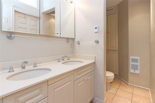 157 Robertson St, Victoria, BC 