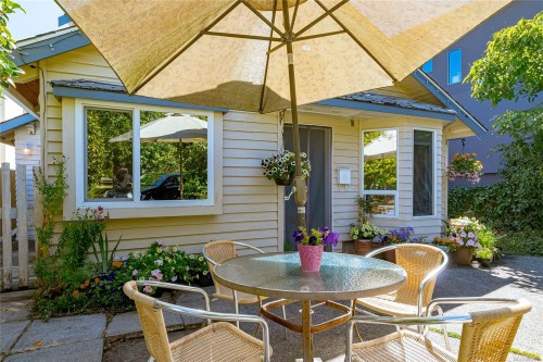 157 Robertson St, Victoria, BC 